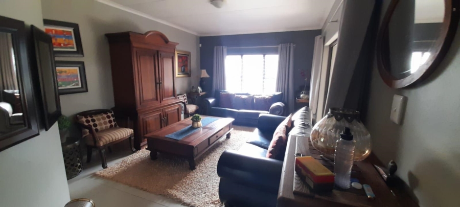 7 Bedroom Property for Sale in Bloemhof North West